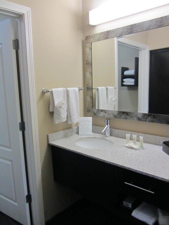 Staybridge Suites Amarillo Western Crossing By Ihg Bilik gambar